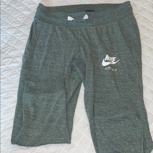 Nike vintage sports crops